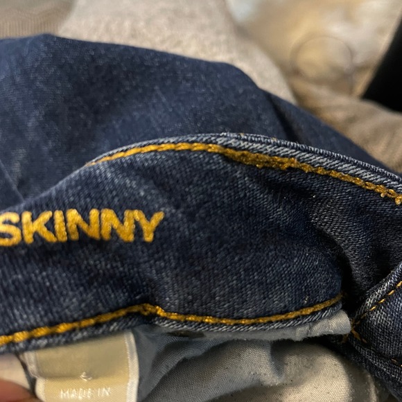 Michael Kors Mid Rise Skinny Jeans Dark Wash Blue Women's Size 2 - Picture 3 of 10